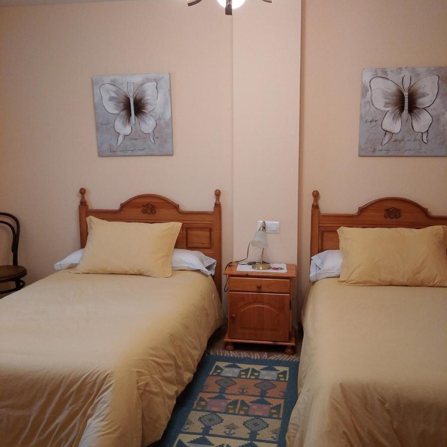 Casa Rural Leonor San Ciprian  ภายนอก รูปภาพ