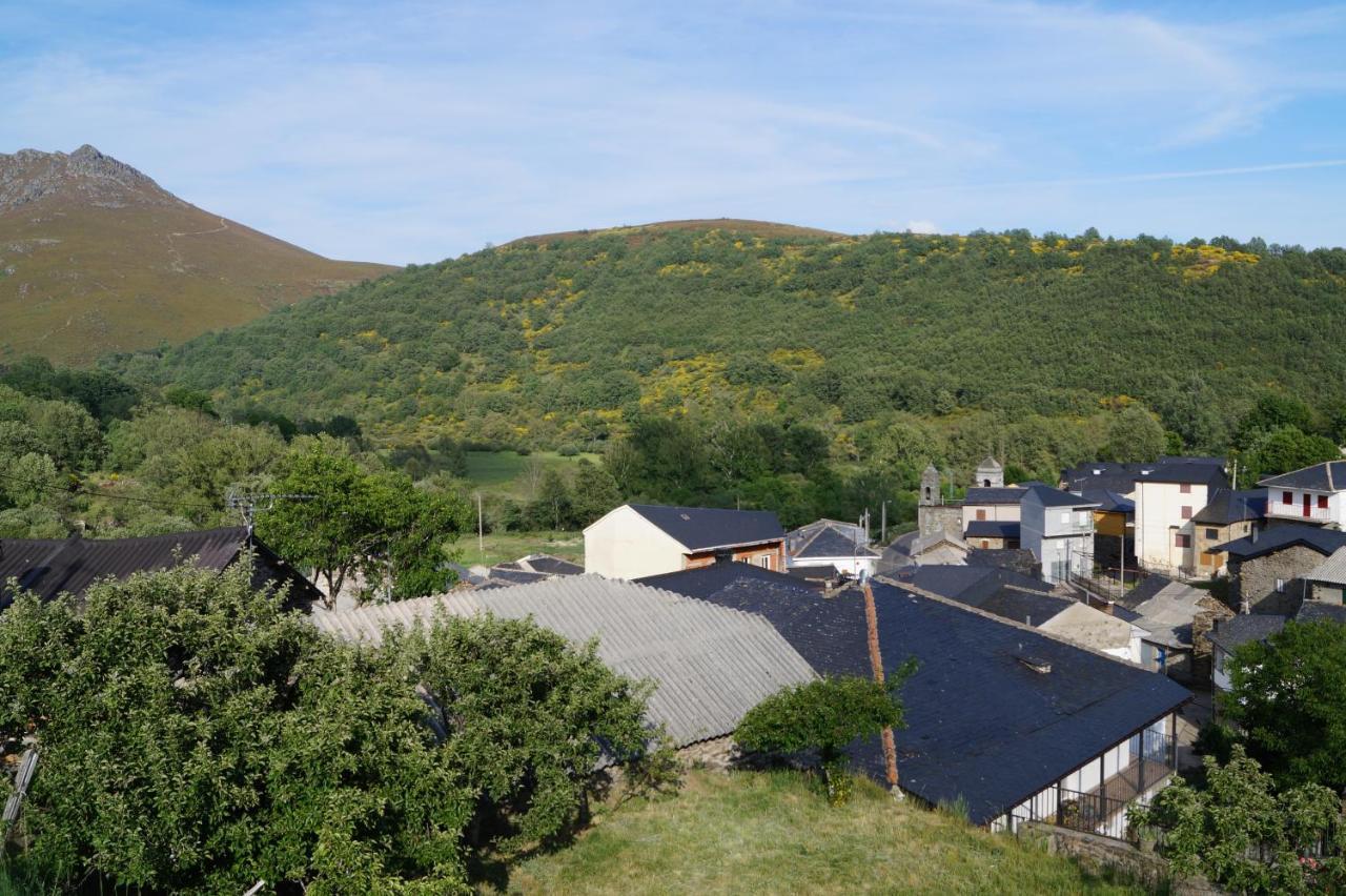 Casa Rural Leonor San Ciprian  ภายนอก รูปภาพ